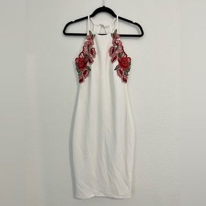 Bisou Bisou - White Halter Dress w/ Floral Detail
